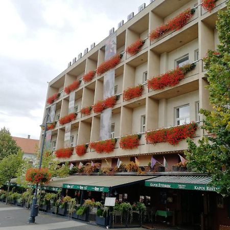 Hotel Kapos Kaposvar Bagian luar foto