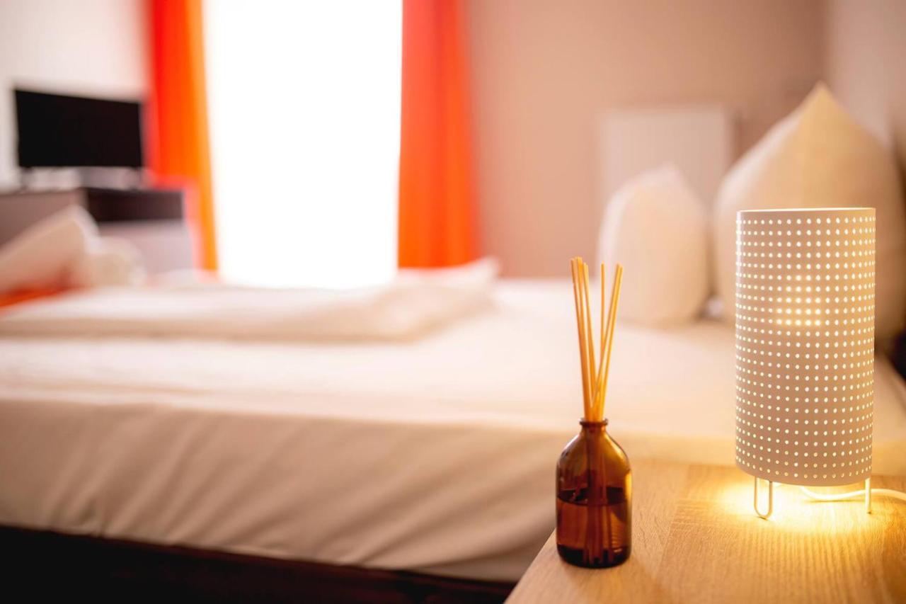 Hotel Kapos Kaposvar Bagian luar foto