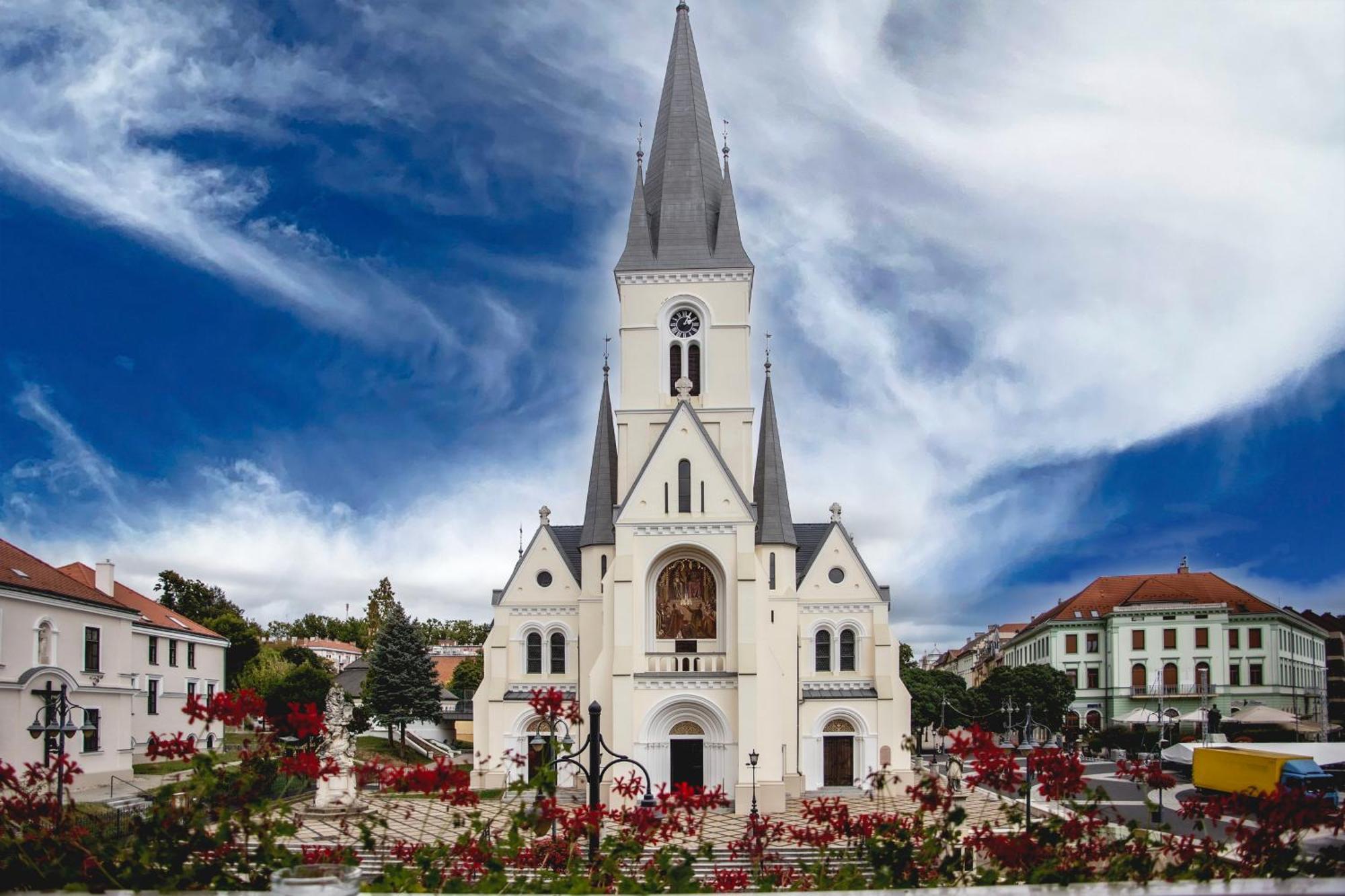 Hotel Kapos Kaposvar Bagian luar foto