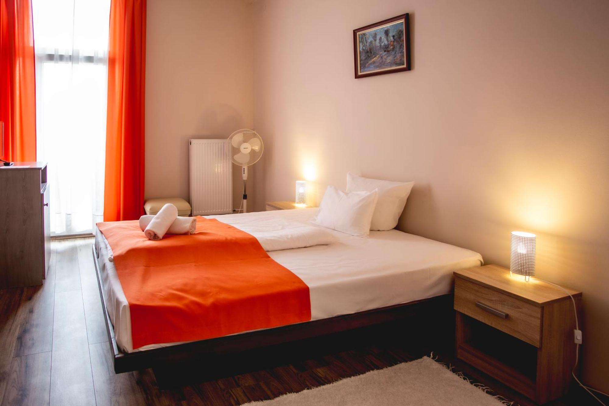 Hotel Kapos Kaposvar Bagian luar foto