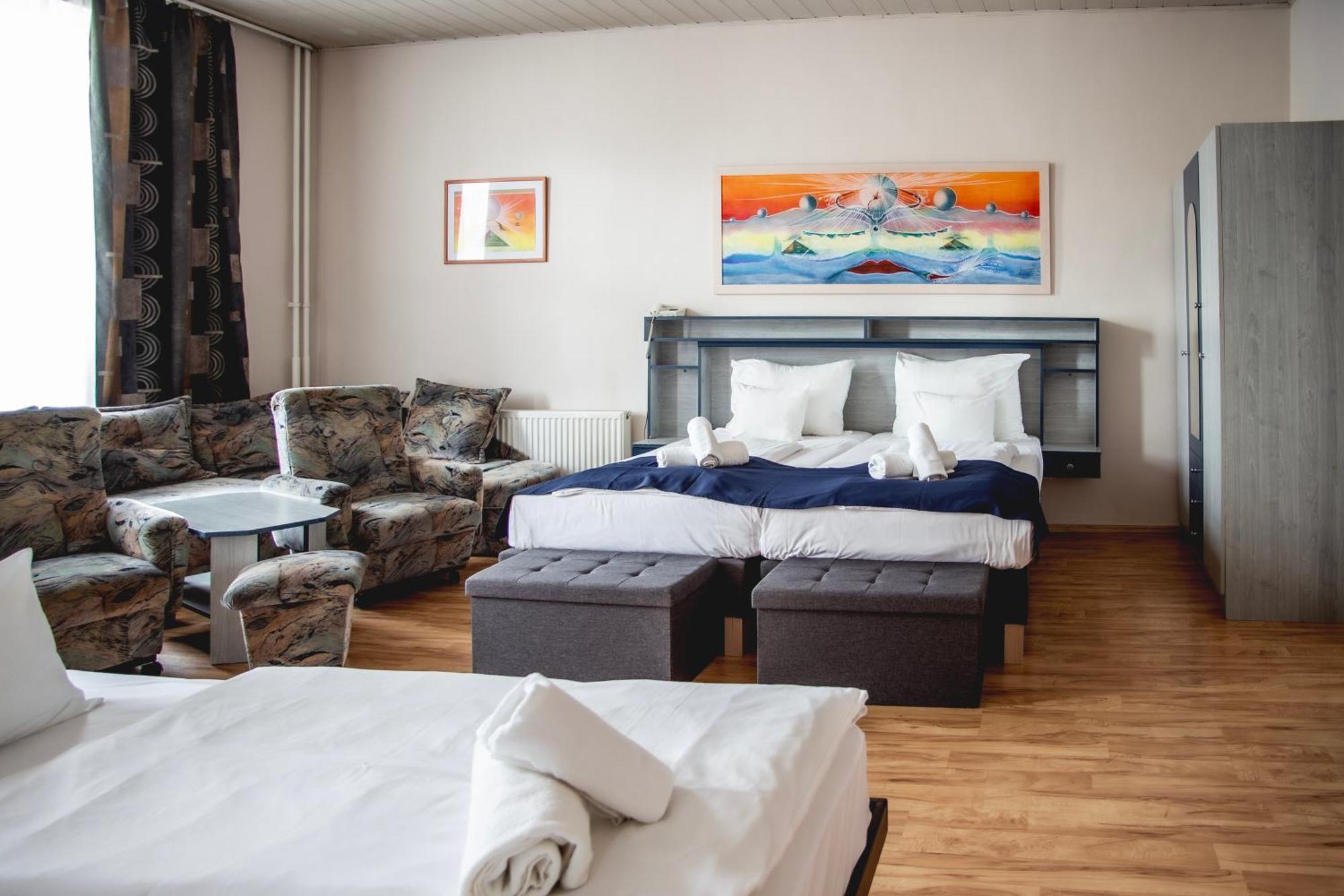 Hotel Kapos Kaposvar Bagian luar foto